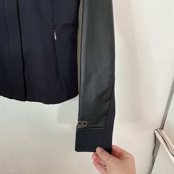 Calia by Carrie Underwood Moto Jacket Faux‎ Leather Sleeves Black Size Small - Picture 3 of 9